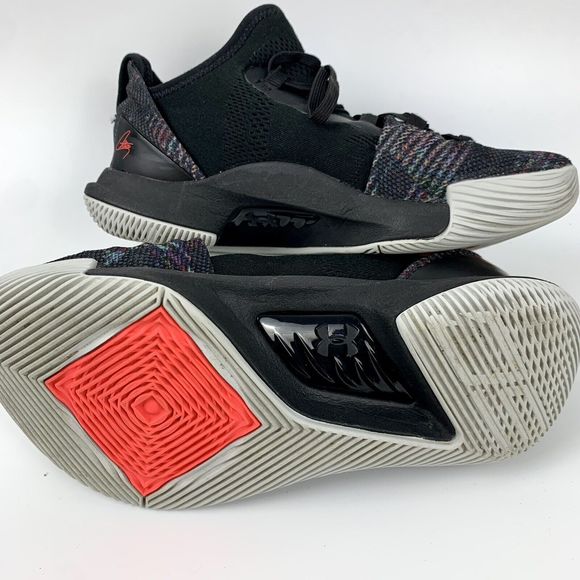 UNDER ARMOUR SC Steph Curry Black Multicolored Casual Sneakers Sz 3.5 Basketball - Picture 4 of 8